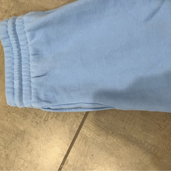 Aritzia TNA cozy af sweatpants xs - Picture 6 of 6
